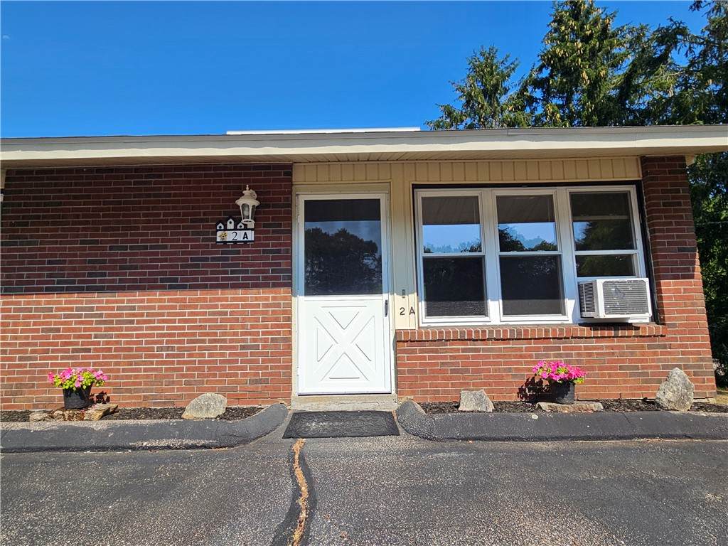 40 Kingsland Court - Photo 1