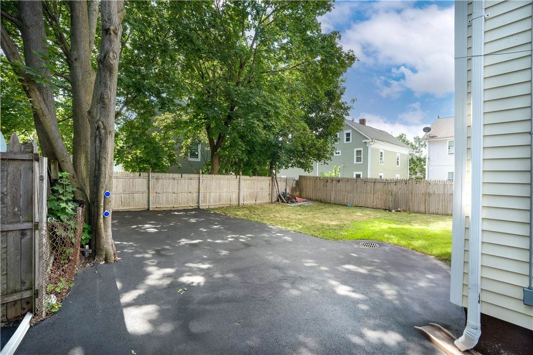 https://bt-photos.global.ssl.fastly.net/rhodeisland/orig_boomver_1_1393891-2.jpg