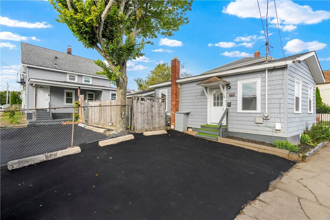 53 Ottawa Street - Photo 1