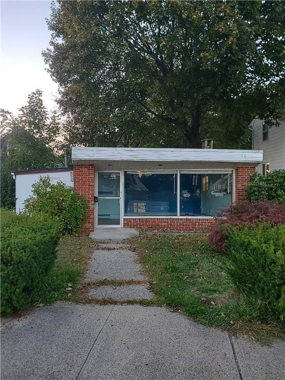 418 Power Road - Photo 1