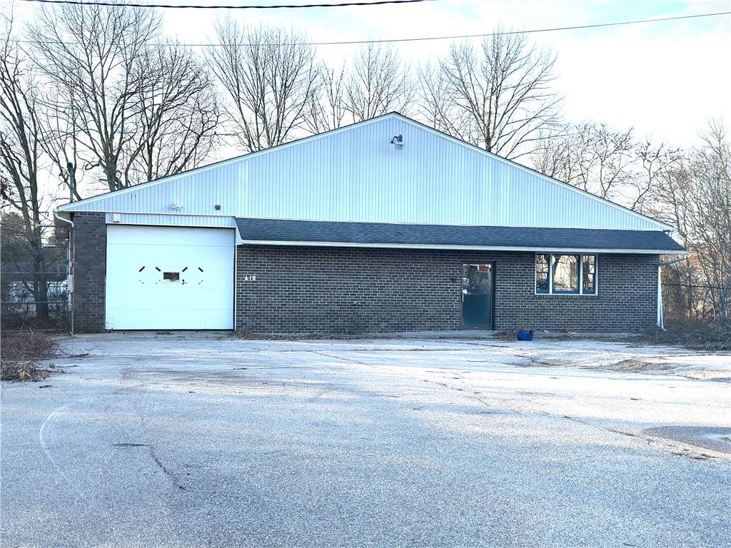 442 Bradford Road - Photo 1