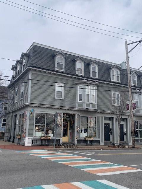 438 Wickenden Street - Photo 1