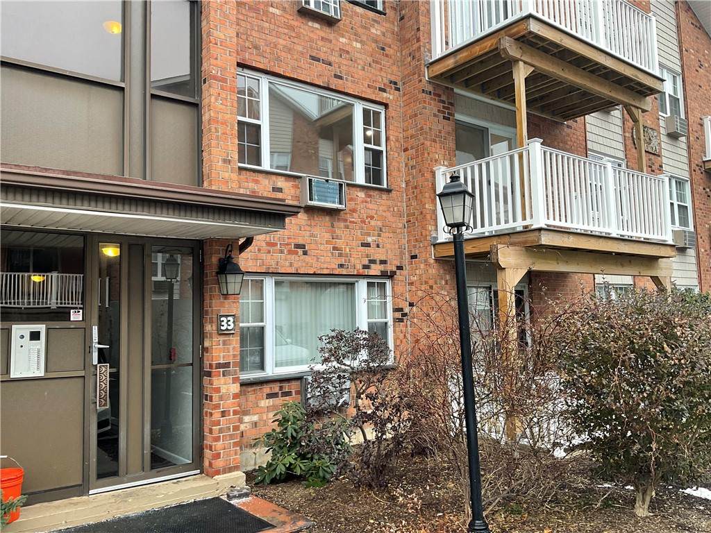 33 Bullocks Point Avenue - Photo 1