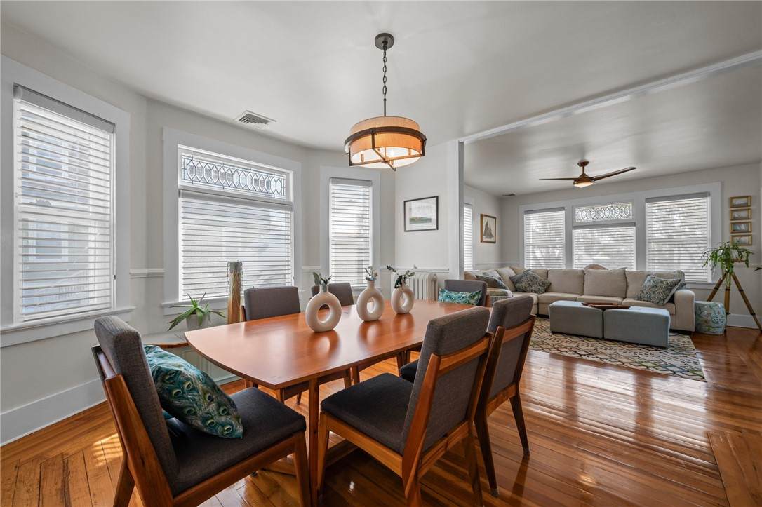 25 Peckham Avenue - Photo 1