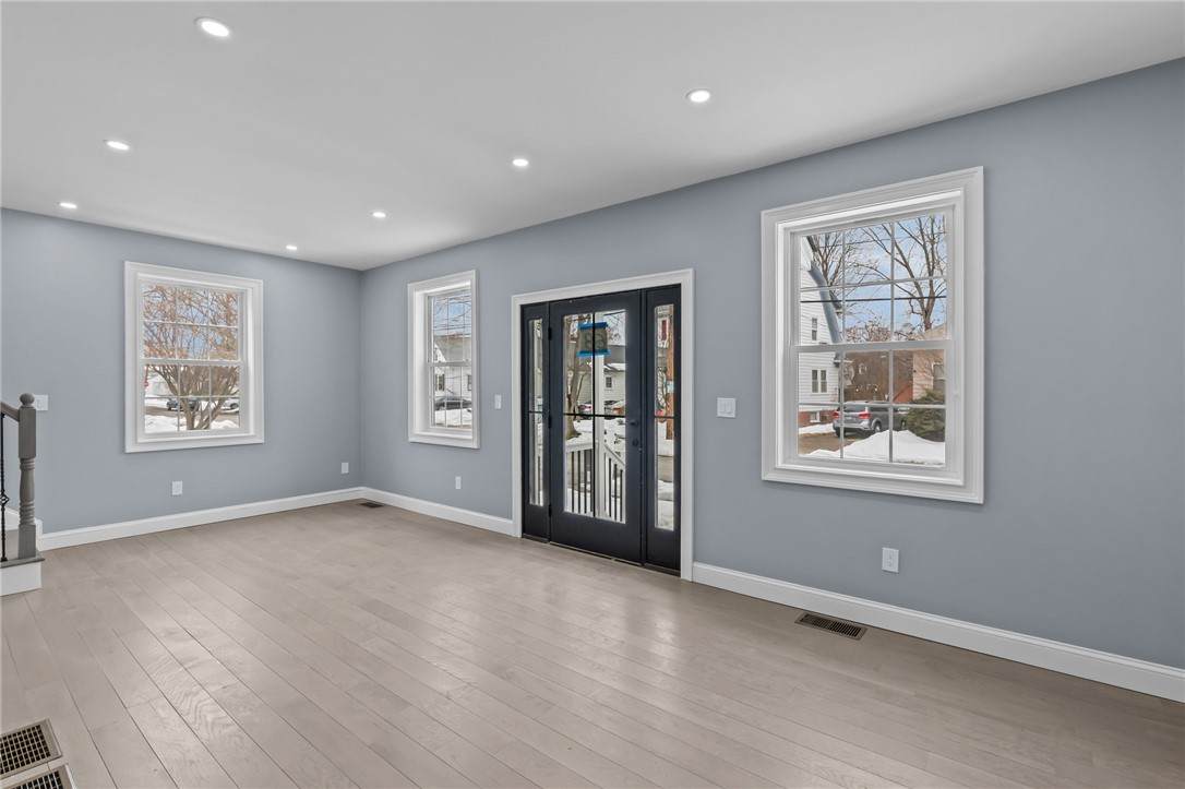 https://bt-photos.global.ssl.fastly.net/rhodeisland/orig_boomver_2_1405848-2.jpg