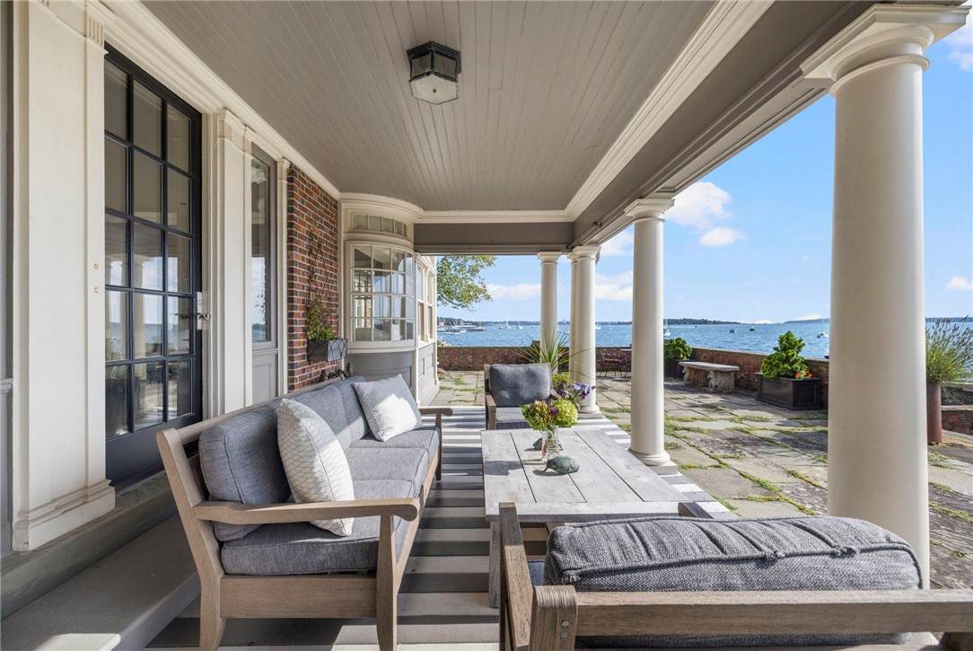 221 Hope Street - Photo 1