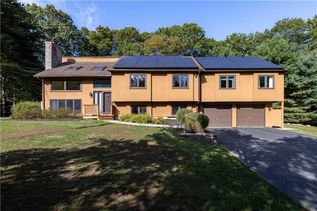 8 Robin Drive - Photo 1