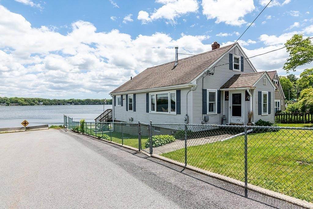 4 Lake Avenue - Photo 1