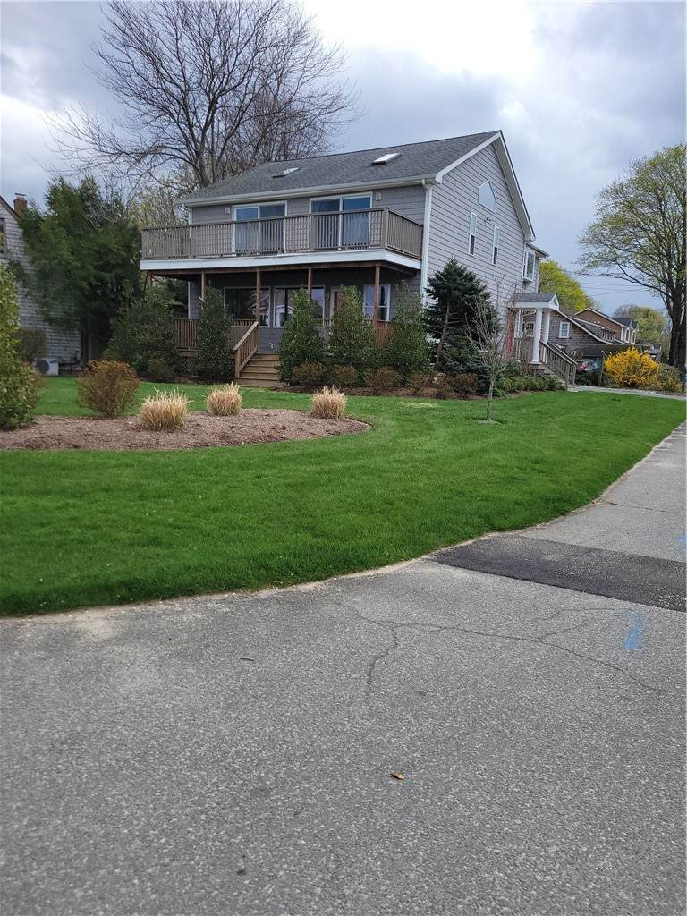190 Charlotte Drive - Photo 1