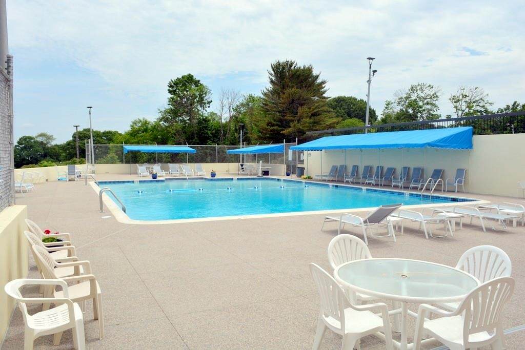 https://bt-photos.global.ssl.fastly.net/rhodeisland/orig_boomver_2_1412120-2.jpg
