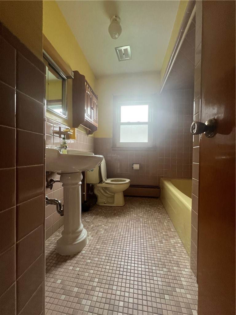 https://bt-photos.global.ssl.fastly.net/rhodeisland/orig_boomver_2_1414612-2.jpg