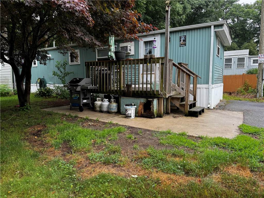 23 Woodridge Drive - Photo 1