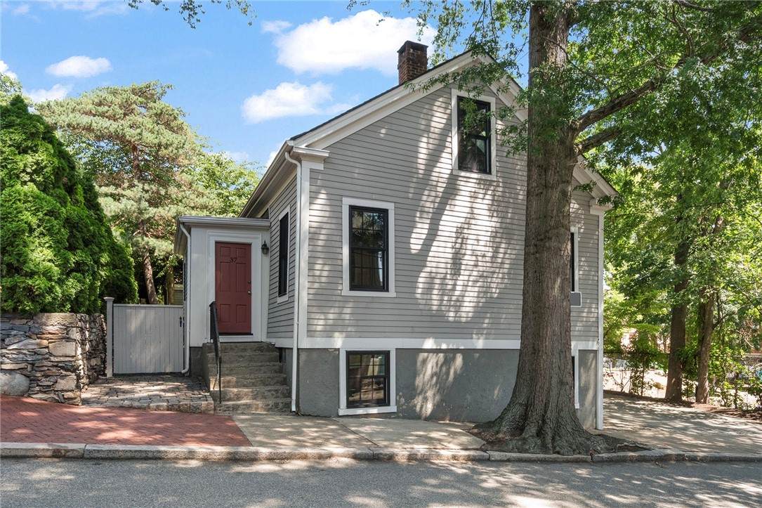 https://bt-photos.global.ssl.fastly.net/rhodeisland/orig_boomver_1_1419041-2.jpg