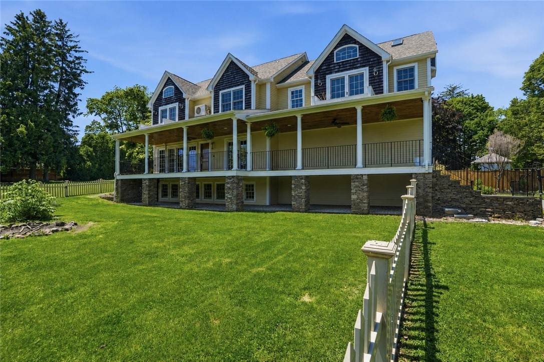 https://bt-photos.global.ssl.fastly.net/rhodeisland/orig_boomver_1_1422395-2.jpg