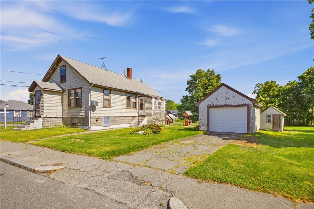 156 Stafford Road - Photo 1