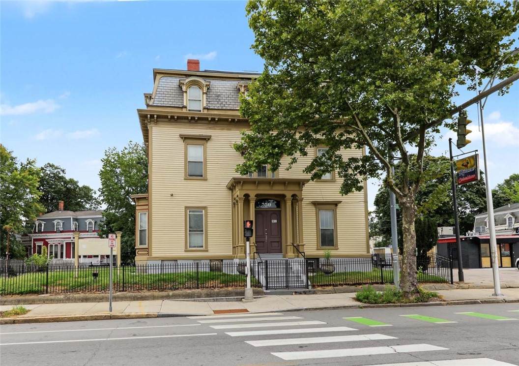 https://bt-photos.global.ssl.fastly.net/rhodeisland/orig_boomver_2_1423442-2.jpg