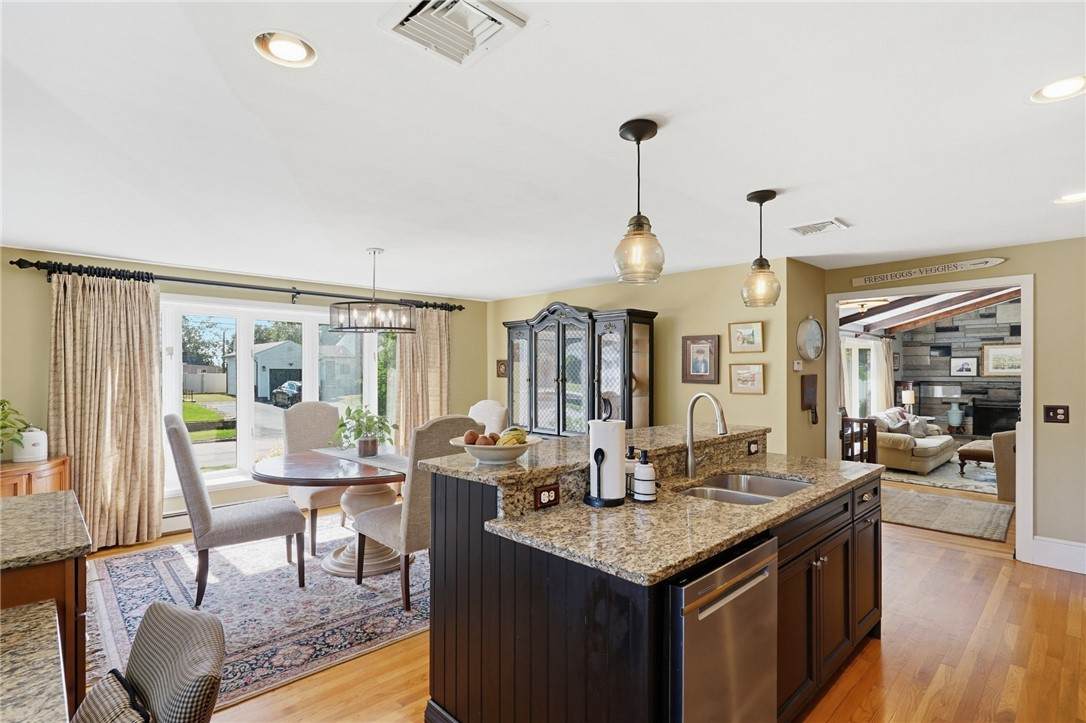 11 Rosewood Drive - Photo 1