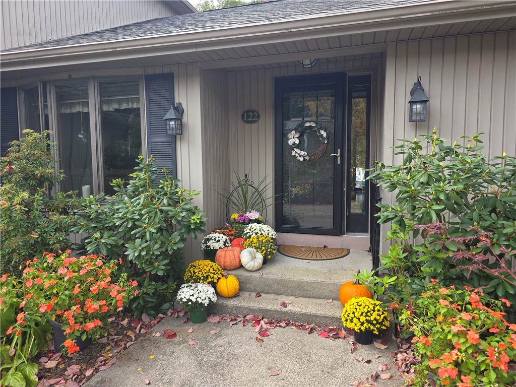 122 Elton Circle - Photo 1
