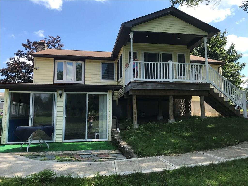 13 Breezy Lake Dr - Photo 1