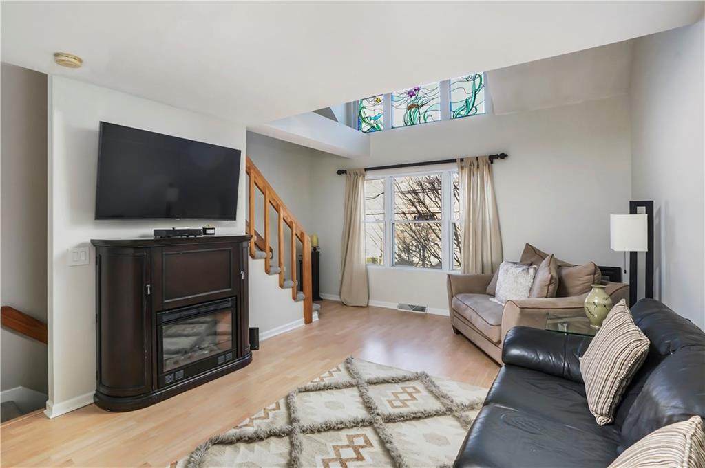47 King Street - Photo 1