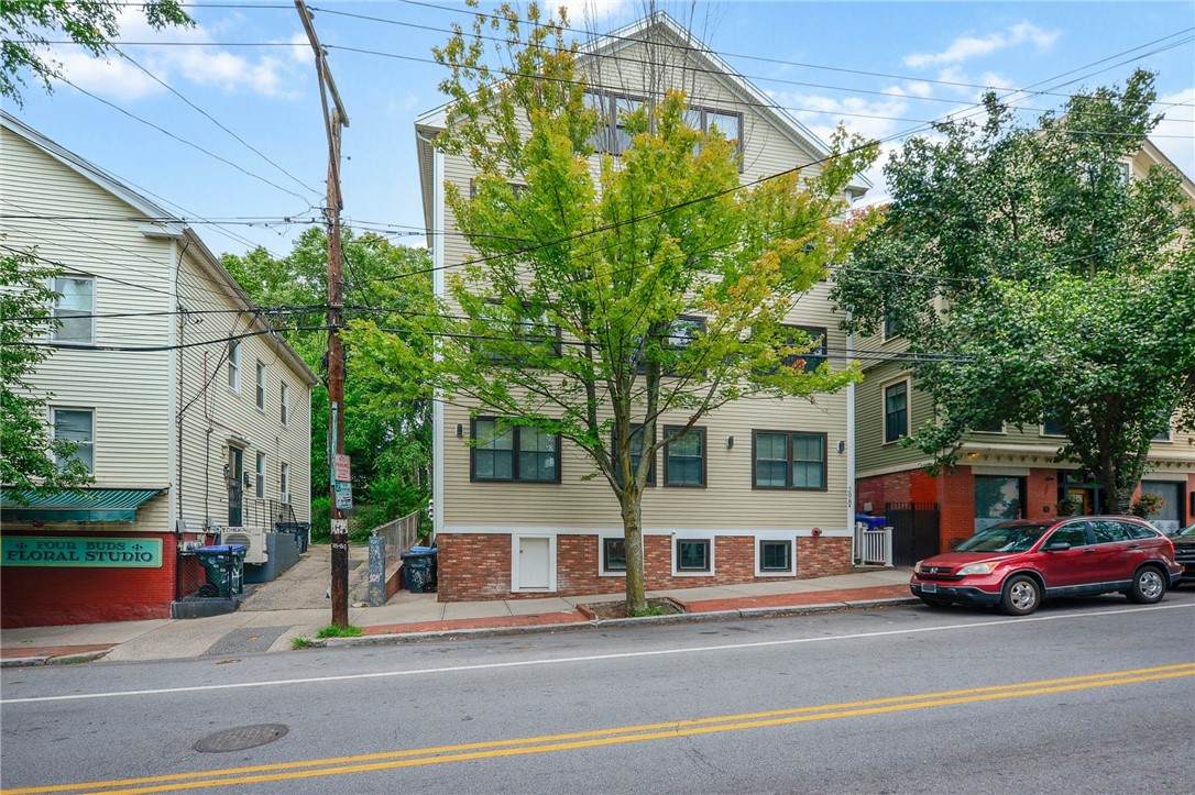 298 Wickenden Street Street - Photo 1