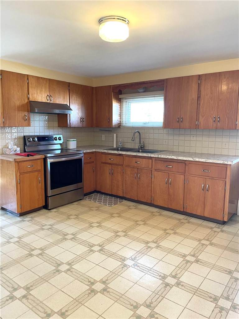 241 Huxley Avenue - Photo 1