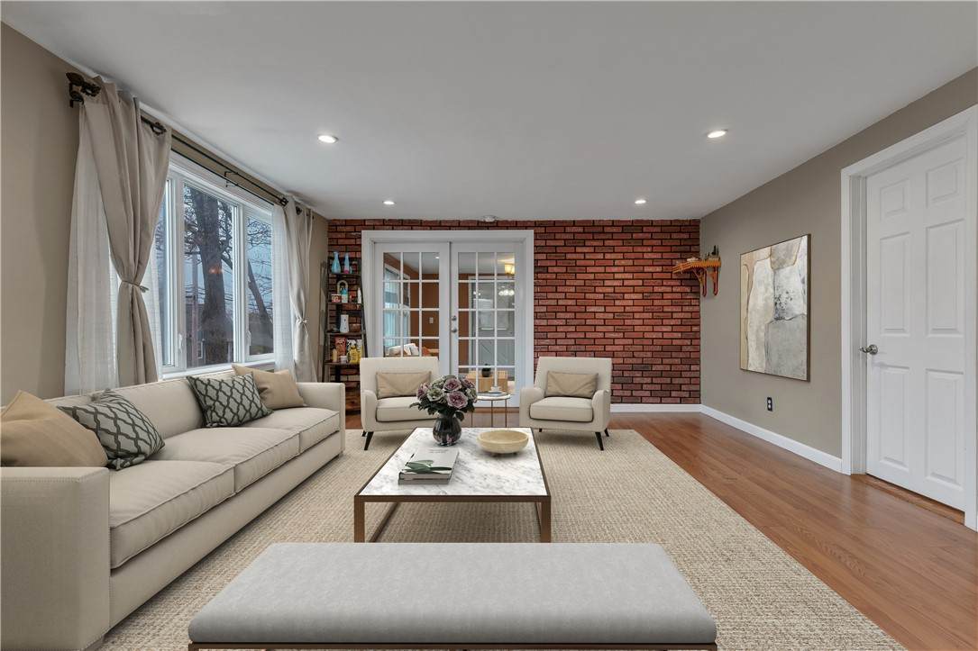 204 Talcott Street - Photo 1