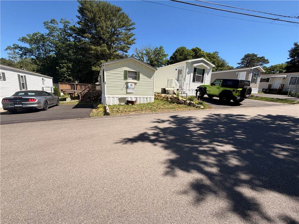 31 Foxtrot Drive - Photo 1