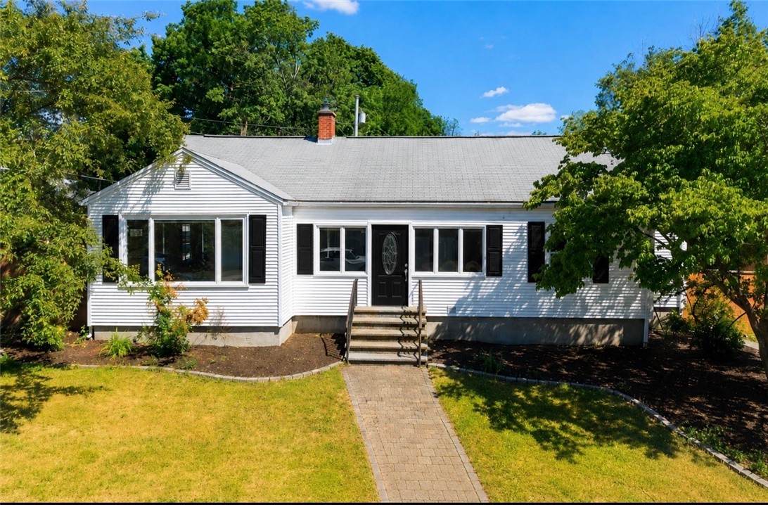 118 Summit Avenue - Photo 1