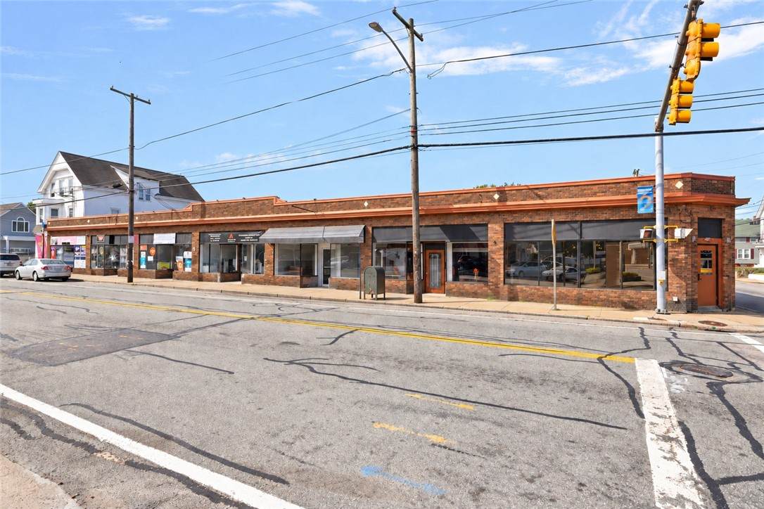 570 Smithfield Avenue - Photo 1