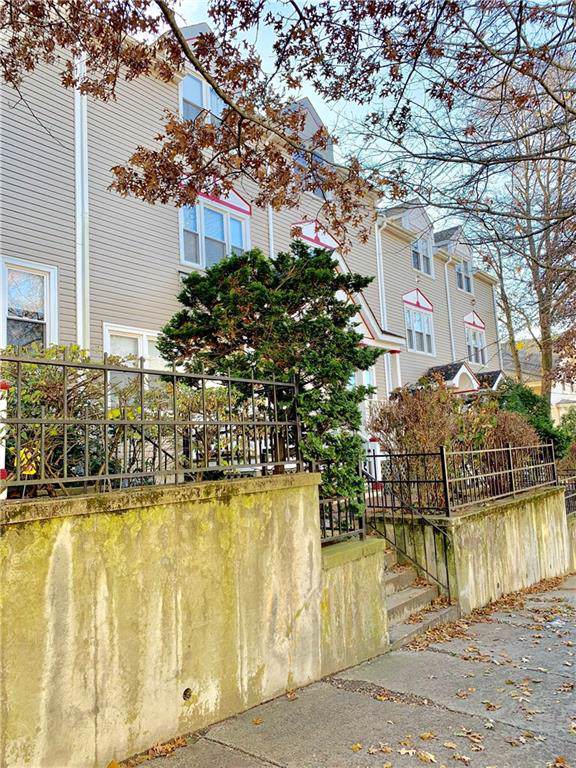 91 Evergreen Street - Photo 1