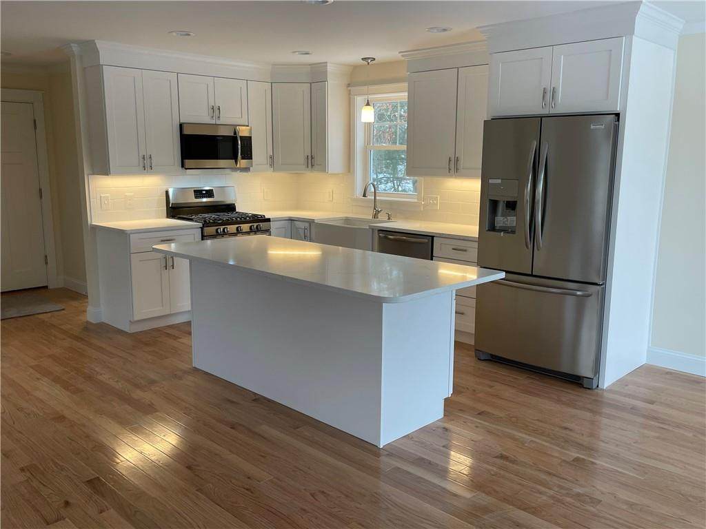 391 Spring Street - Photo 1