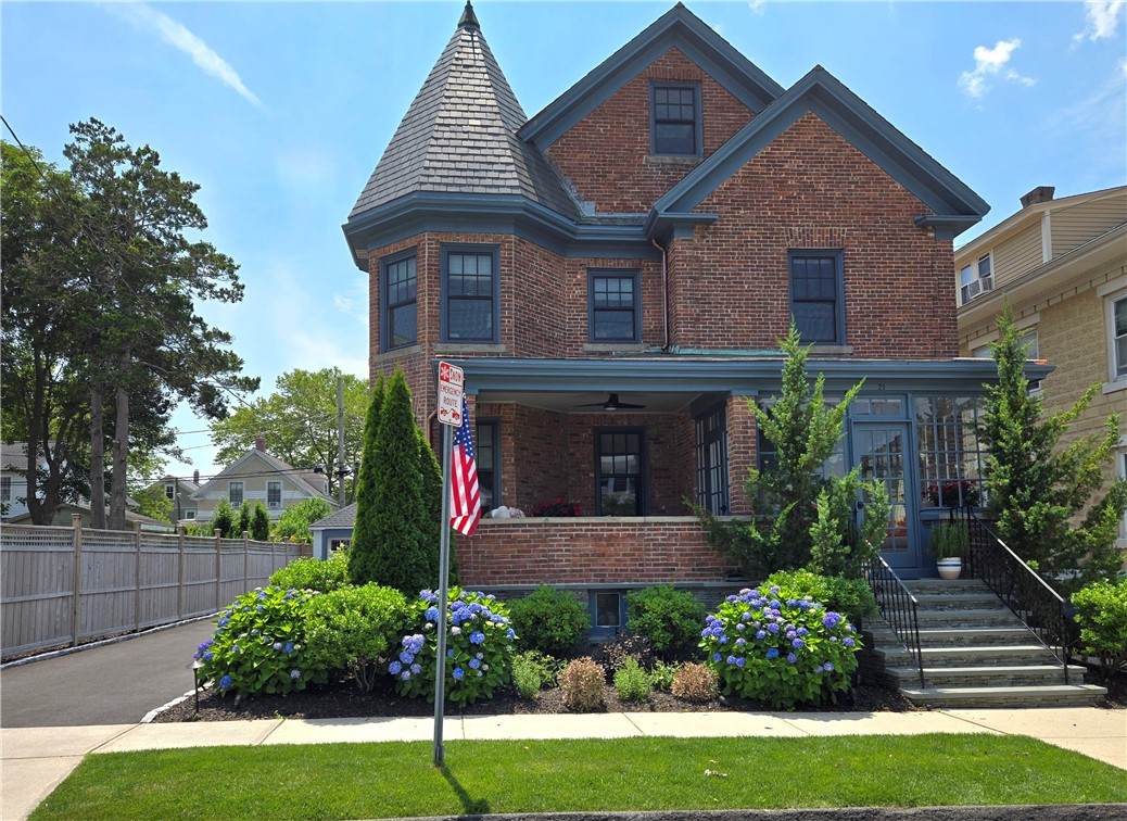 21 Bedlow Avenue - Photo 1