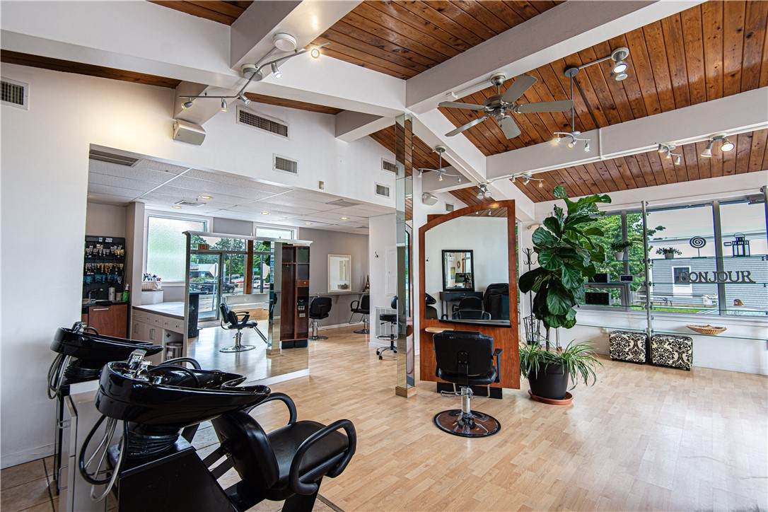 982 Willett Avenue - Photo 1