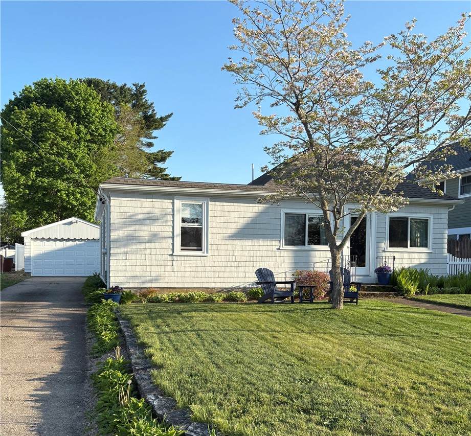 214 Charlotte Drive - Photo 1