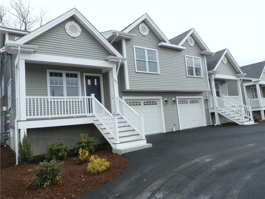 281 Massasoit Av, Unit#4 - Photo 1