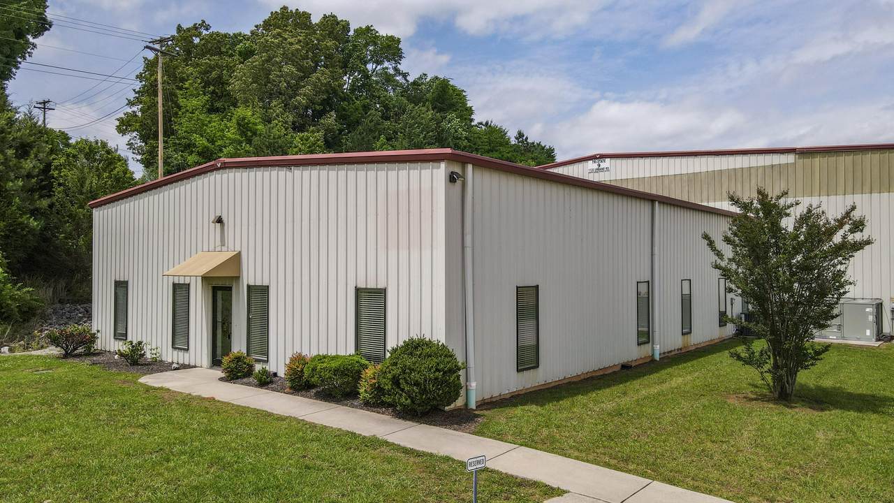 1120 Urbane Road - Photo 1