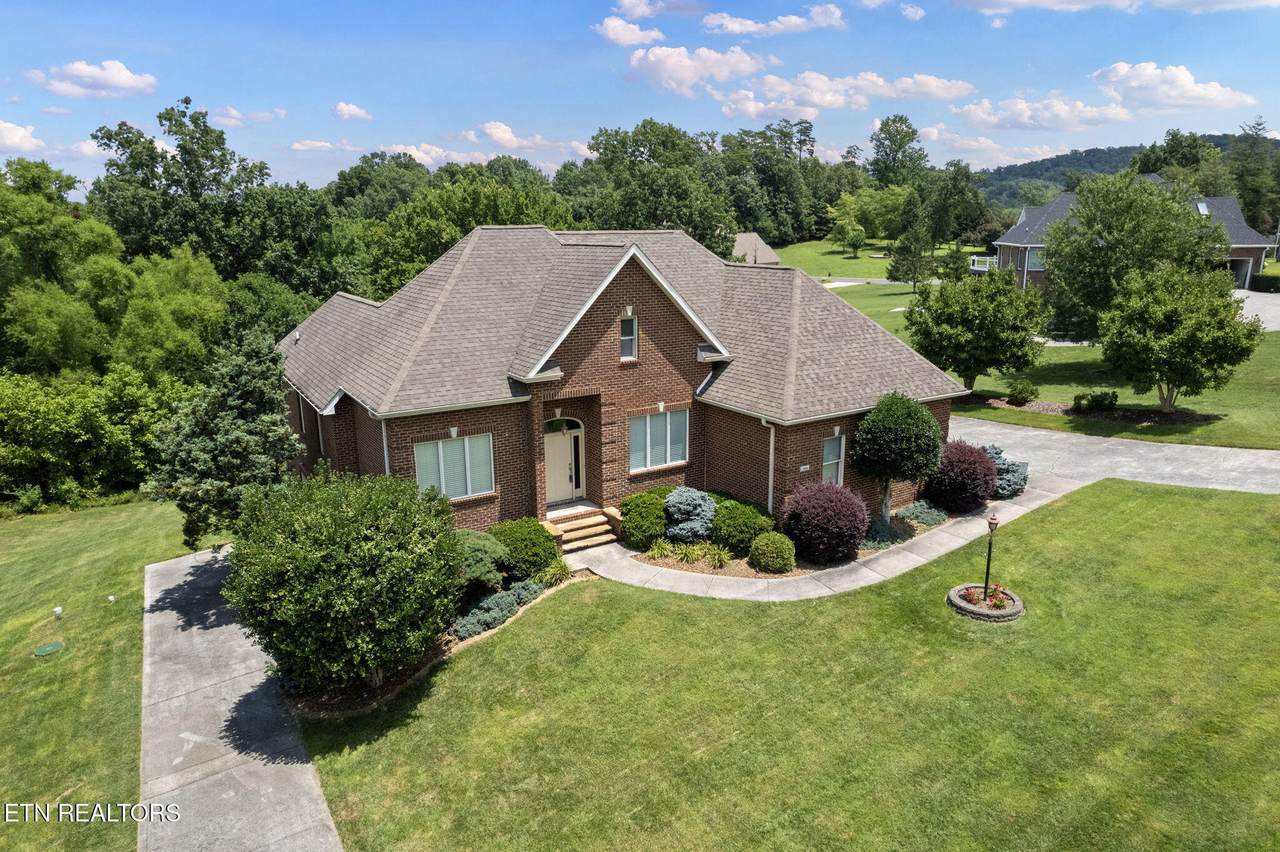 208 High Pointe Village Way - Photo 1