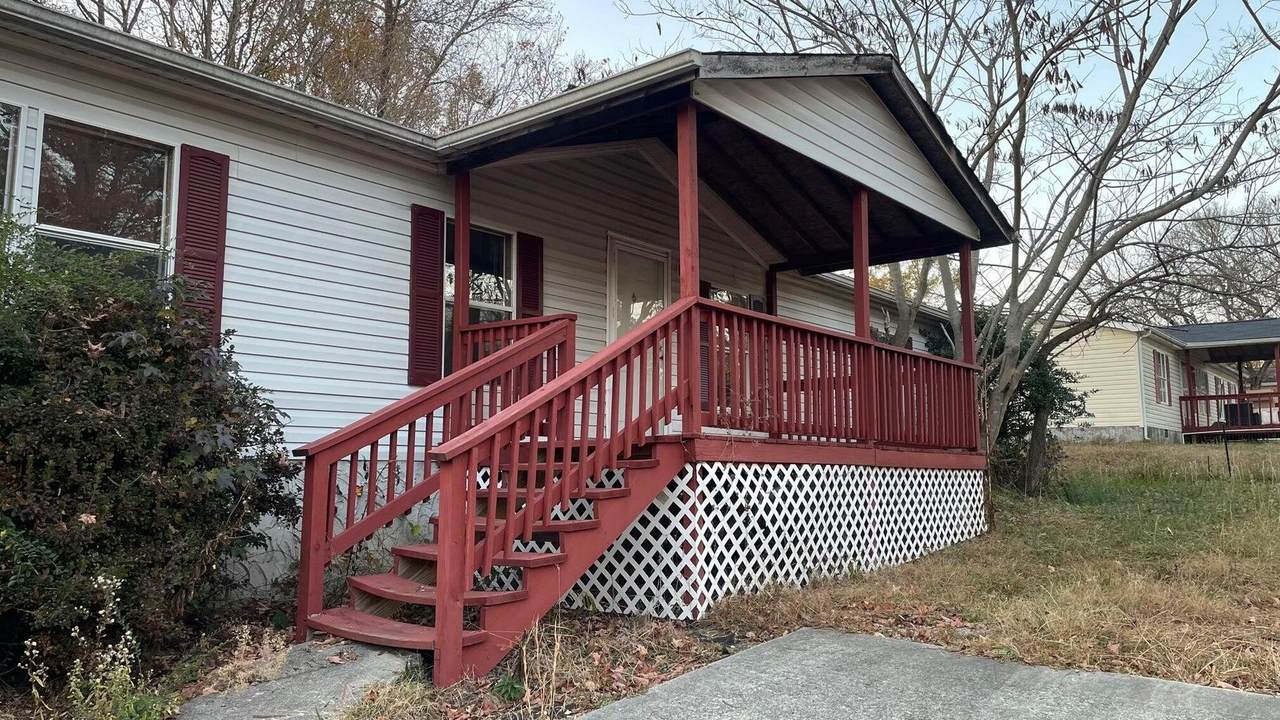 1430 Hammerhill Road - Photo 1