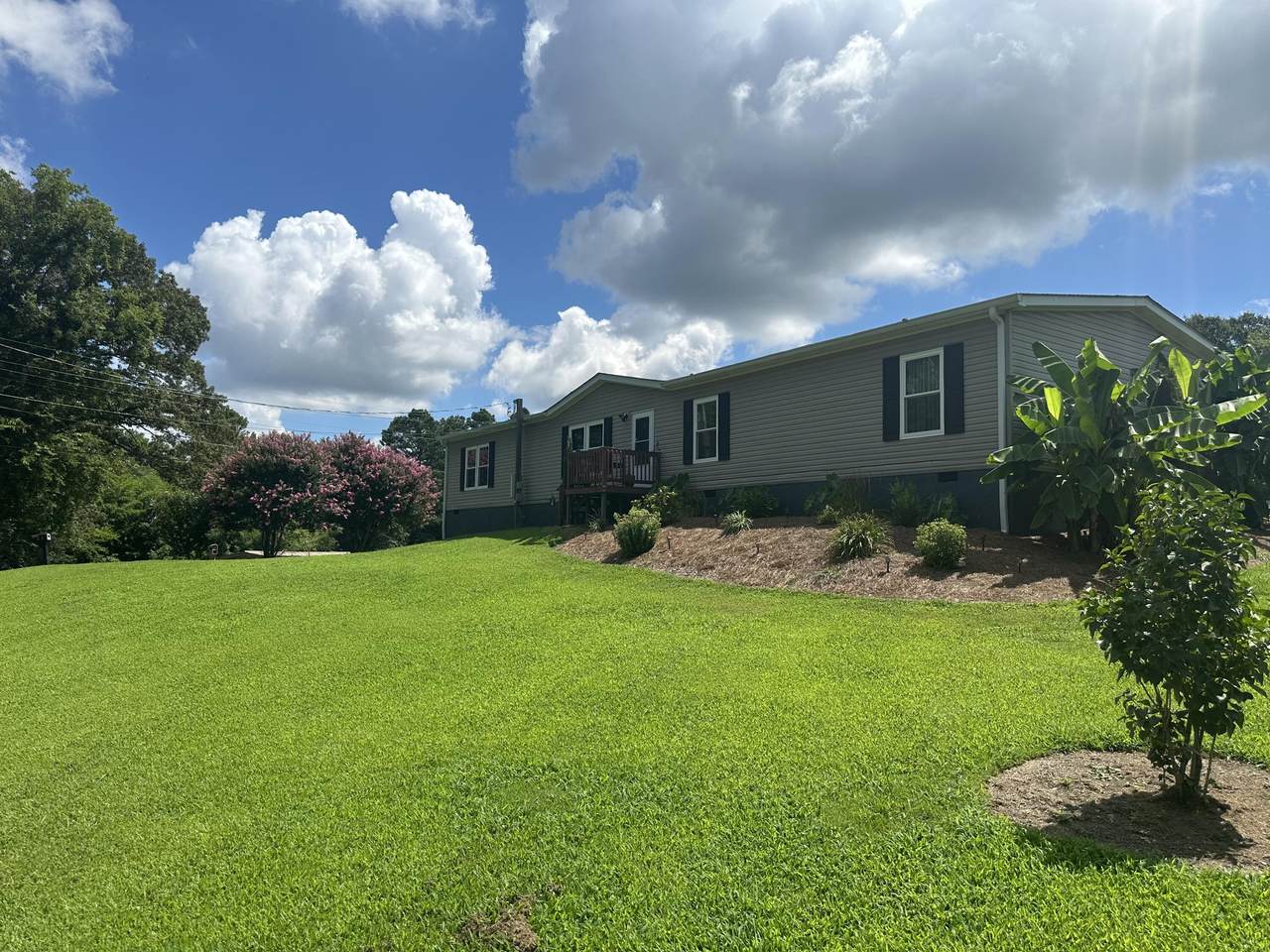 748 Ledford Road - Photo 1