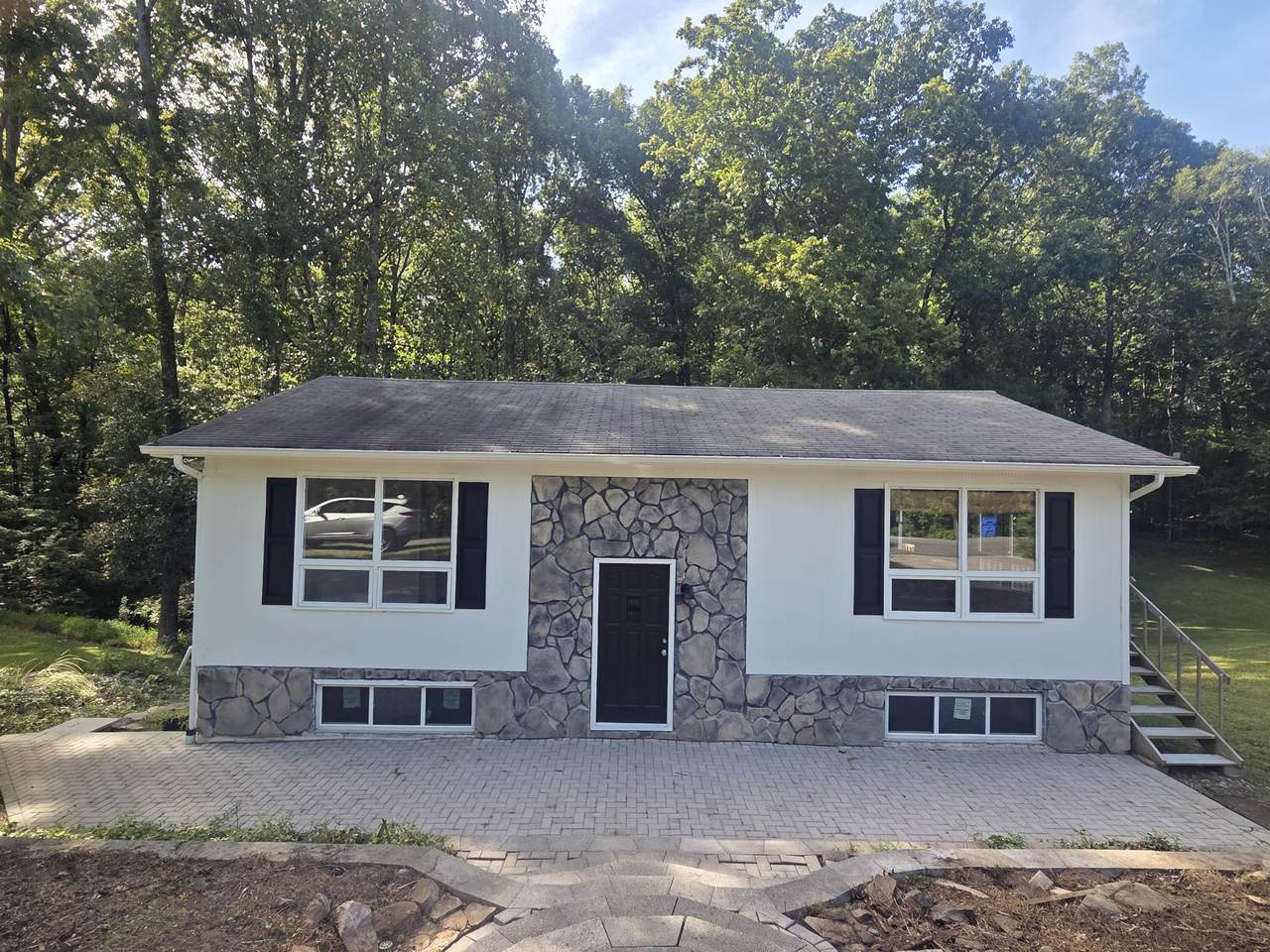 134 Canary Drive - Photo 1