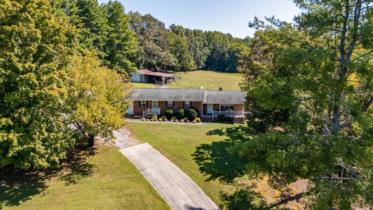 1112 Highway 305 - Photo 1