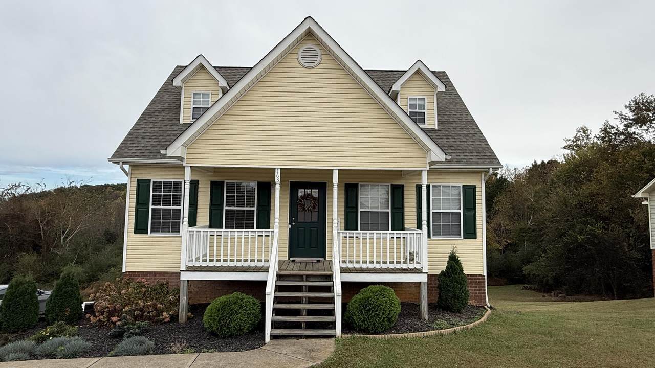 163 Farmingdale Place - Photo 1