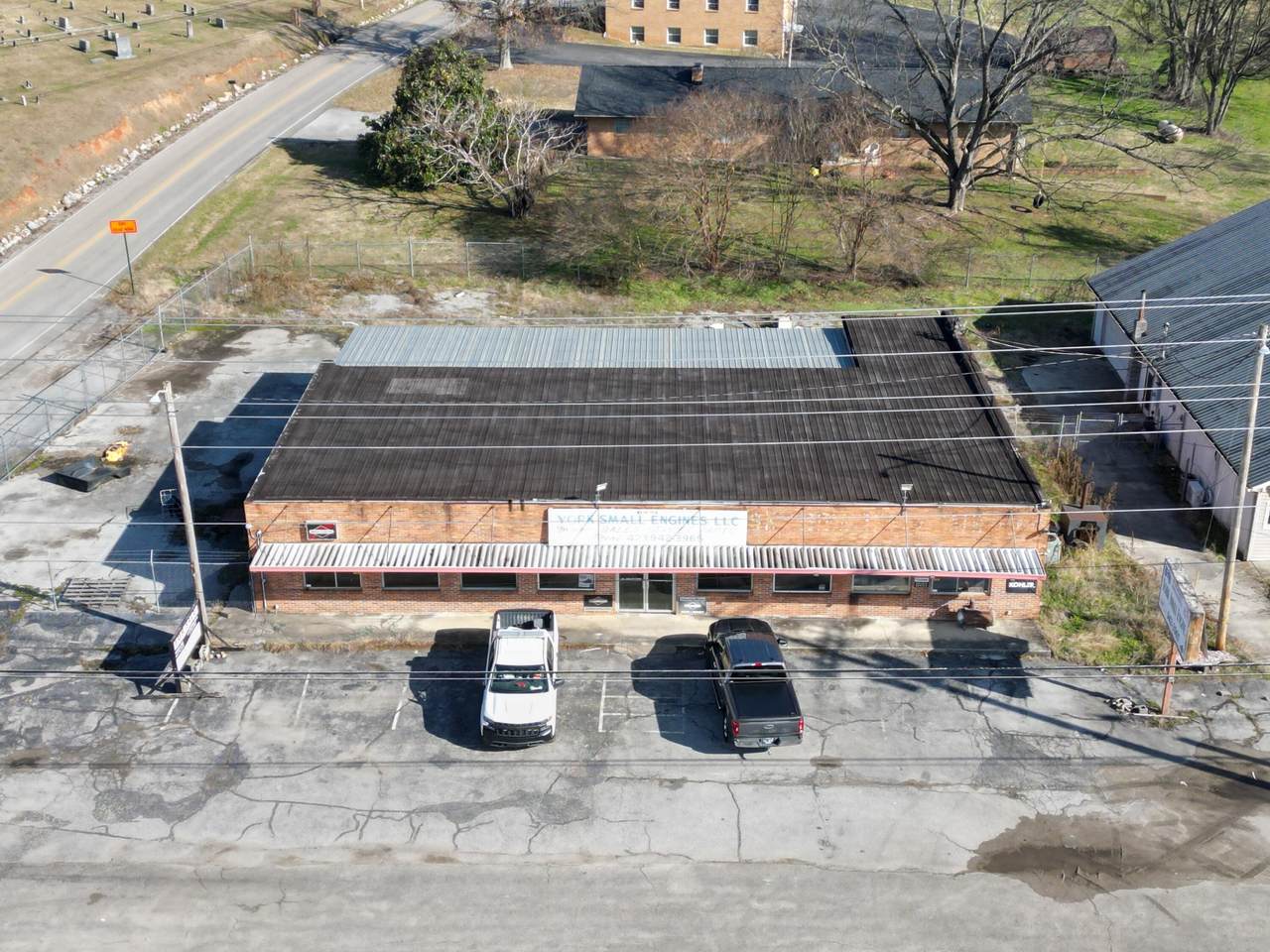 6451 Us-41 - Photo 1