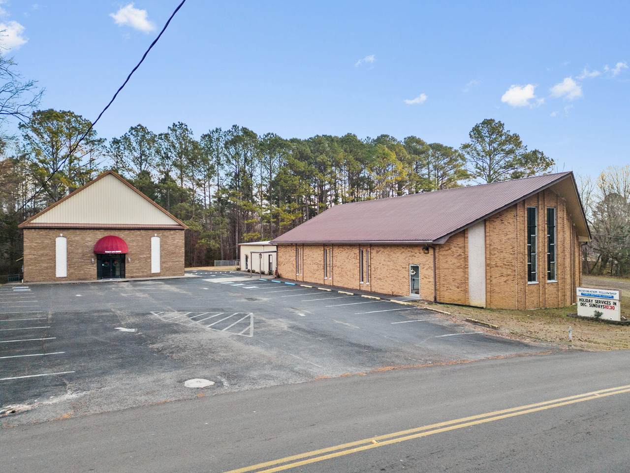 211 Trewhitt Drive - Photo 1