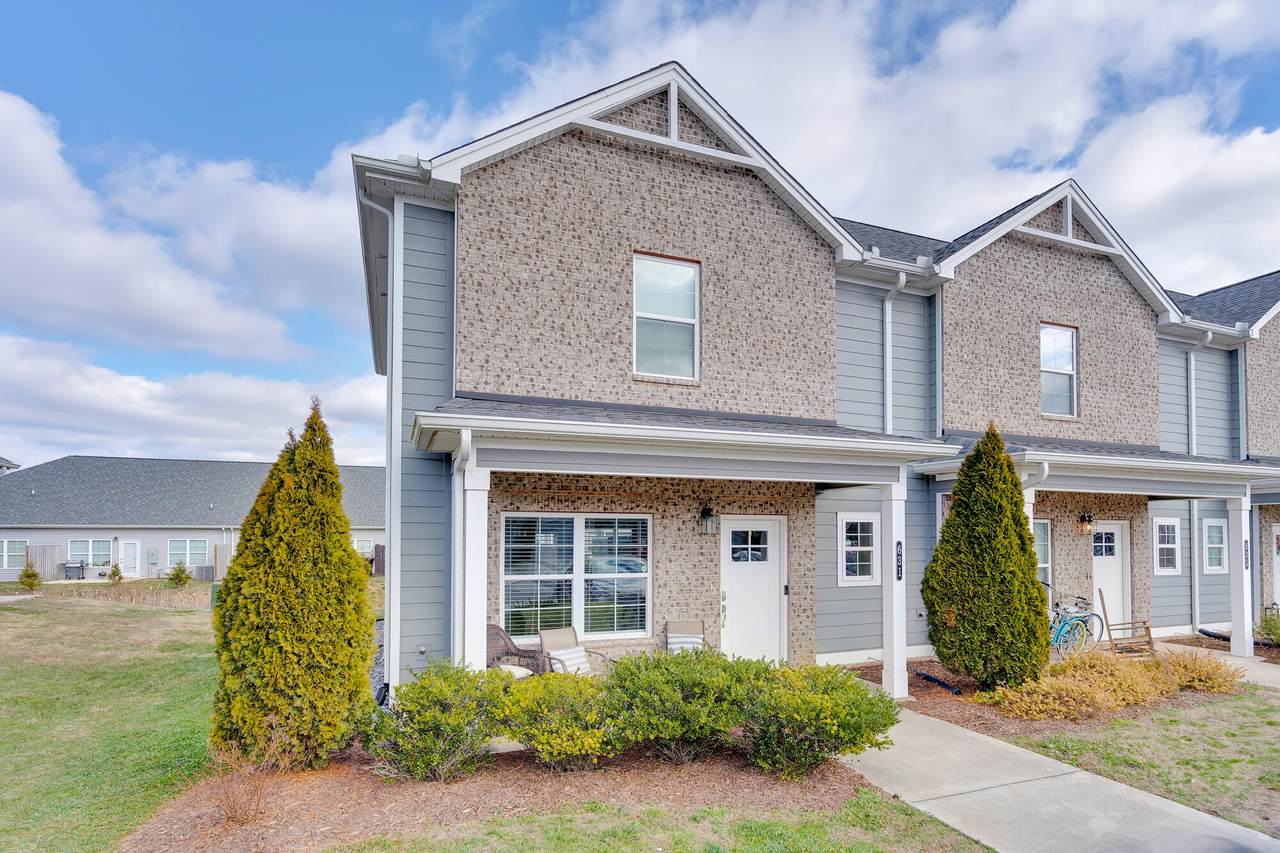 631 Bellingham Drive - Photo 1