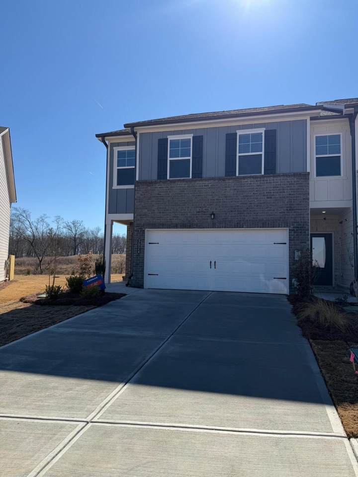 5024 Highwood Drive - Photo 1