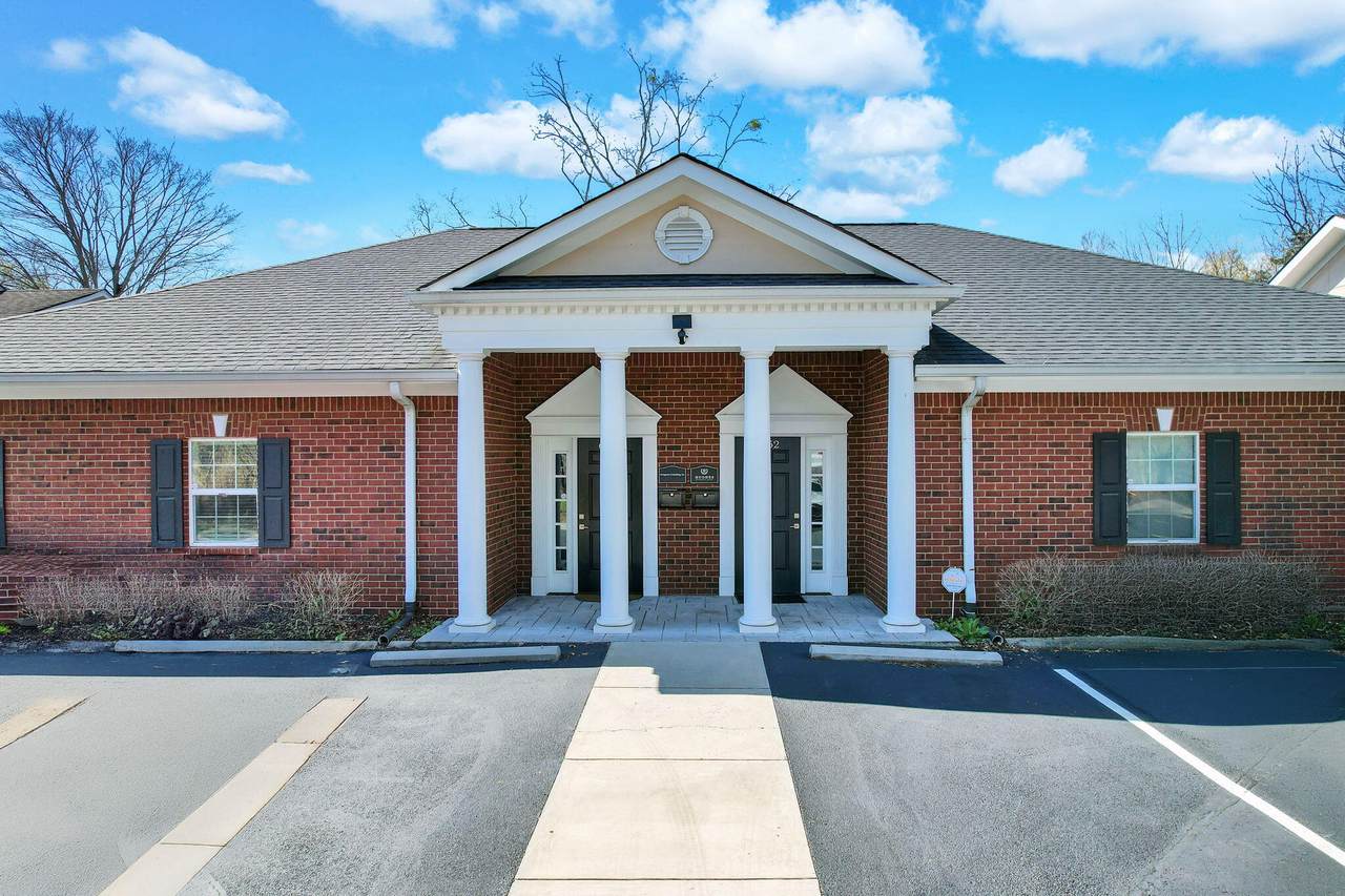 6752 Executive Oak Lane - Photo 1