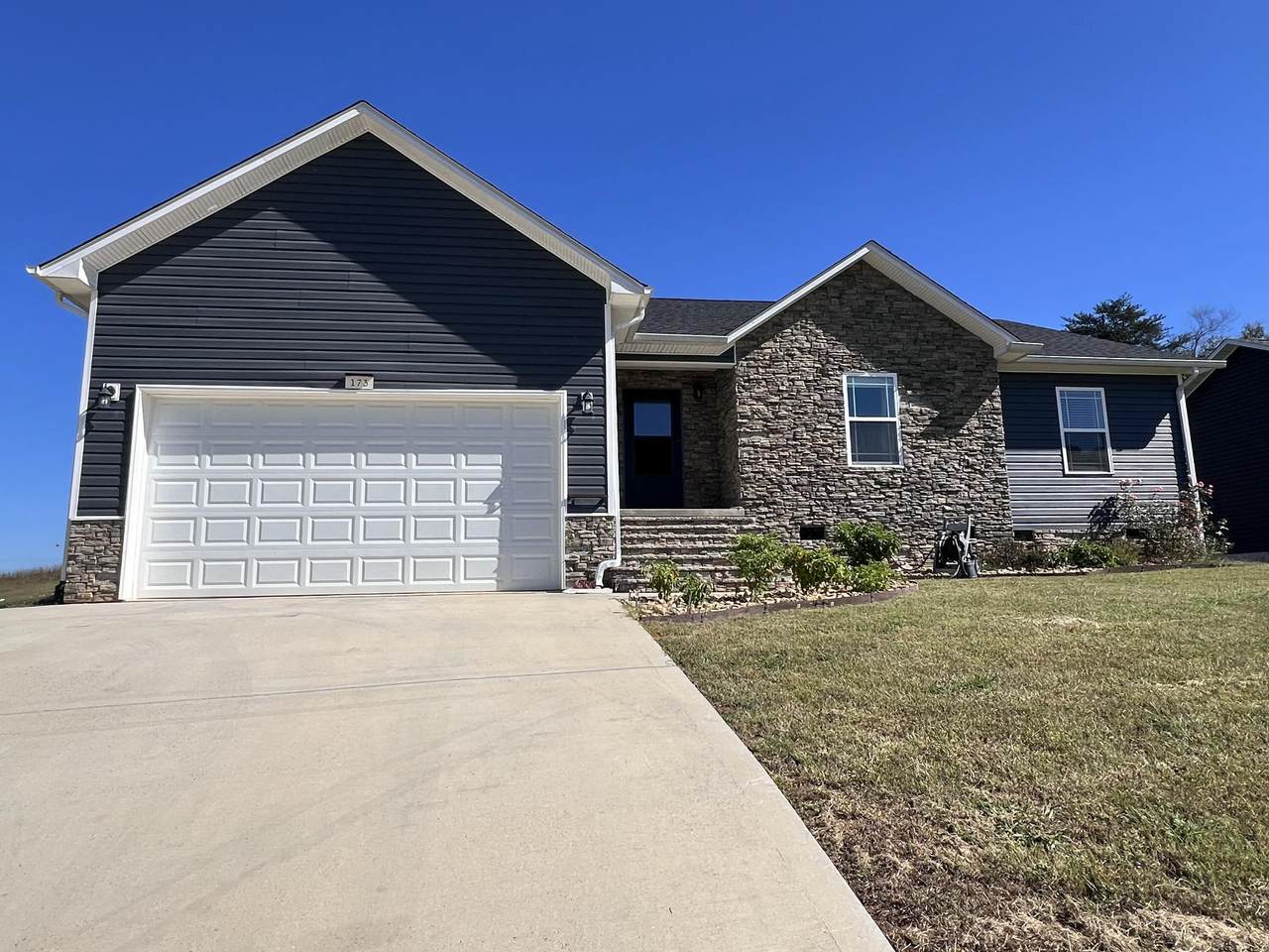 173 Mockingbird Lane - Photo 1