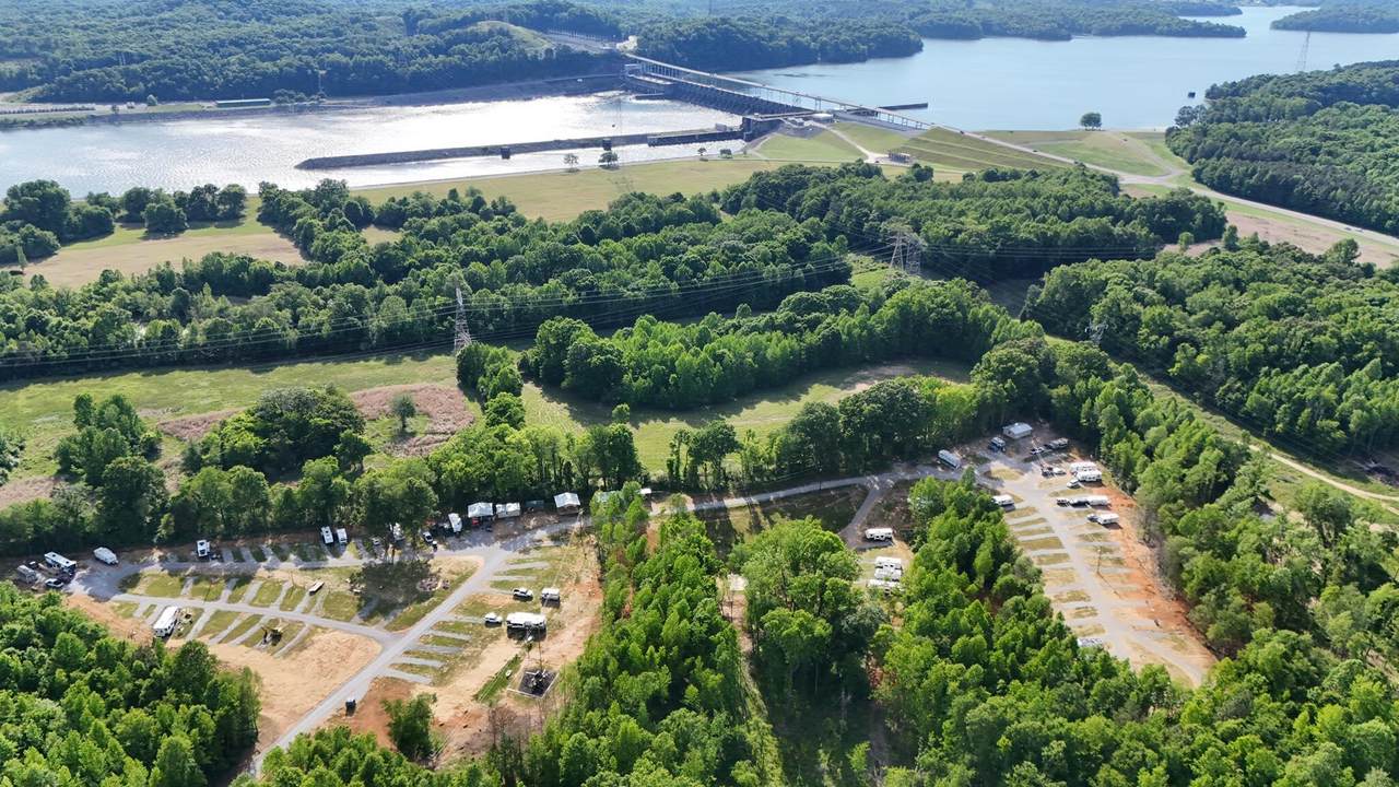 8415 River Road - Photo 1